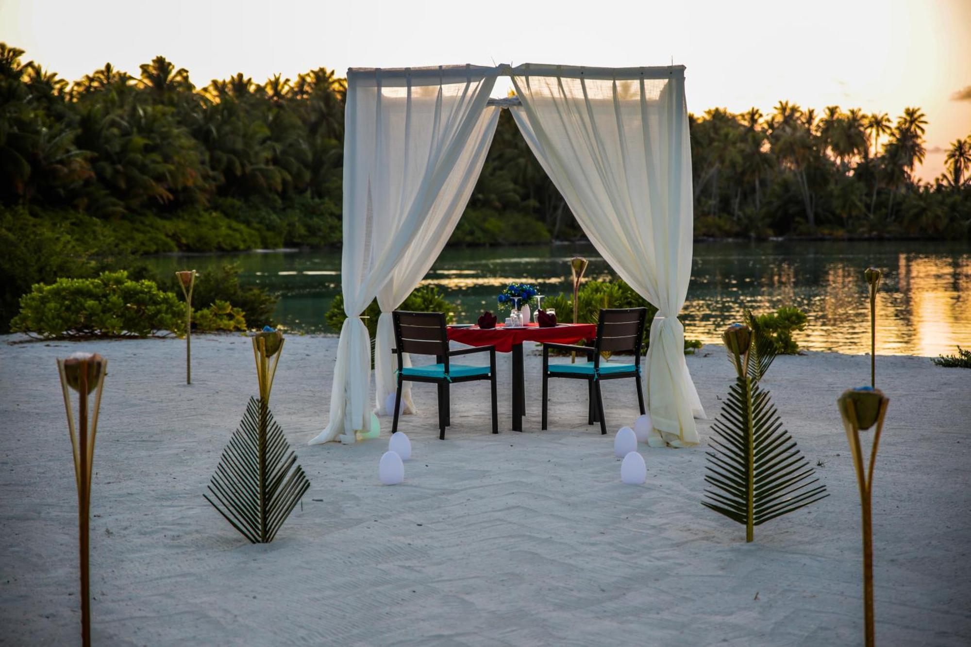 Rahaa Resort Maldives Fonadhoo Exterior photo